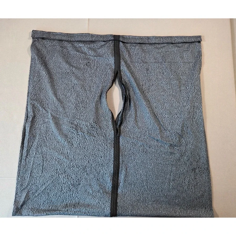 Lululemon Scarf Womens One Size  Gray Black Snap Vinyasa Wrap Elegant Jacquard